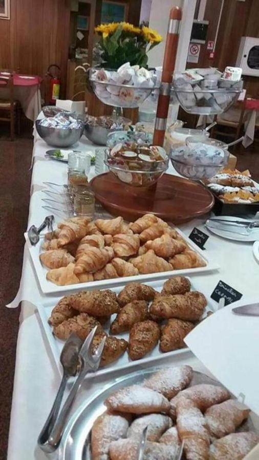 Hotel Gemini ريميني المظهر الخارجي الصورة