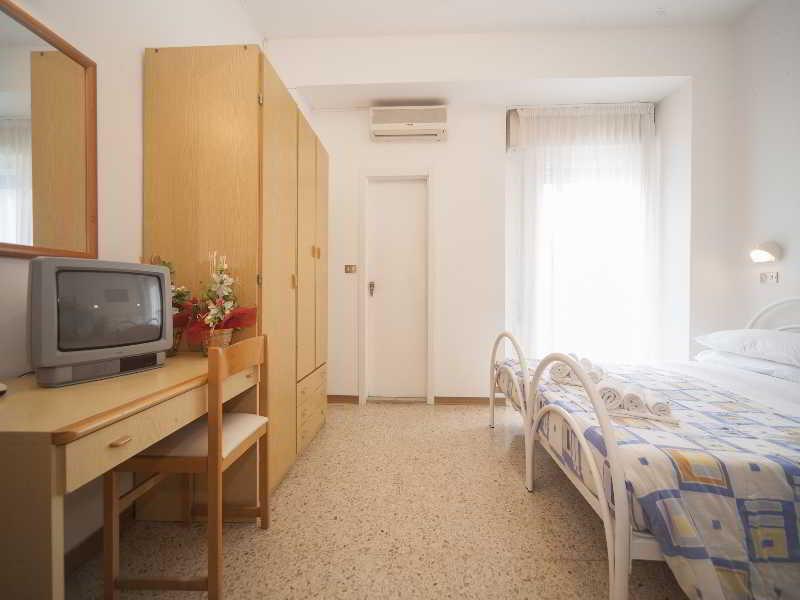 Hotel Gemini ريميني المظهر الخارجي الصورة