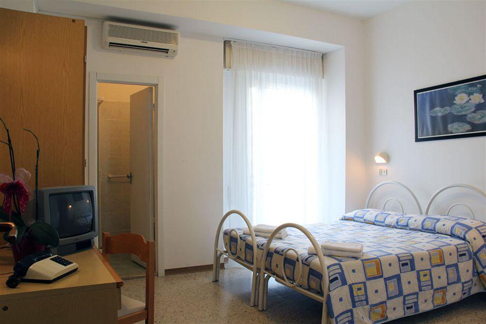 Hotel Gemini ريميني المظهر الخارجي الصورة